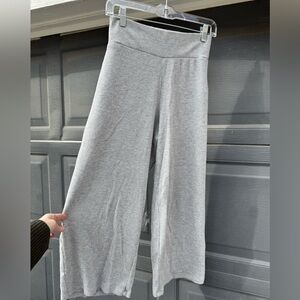 Abercrombie & Fitch Light Gray cropped Wide Leg Pants waffles